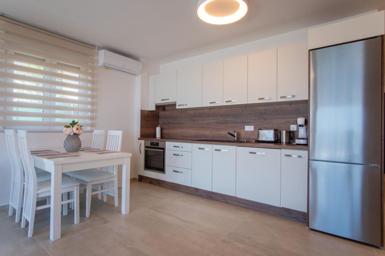 Apartments Mandre I Exterior photo